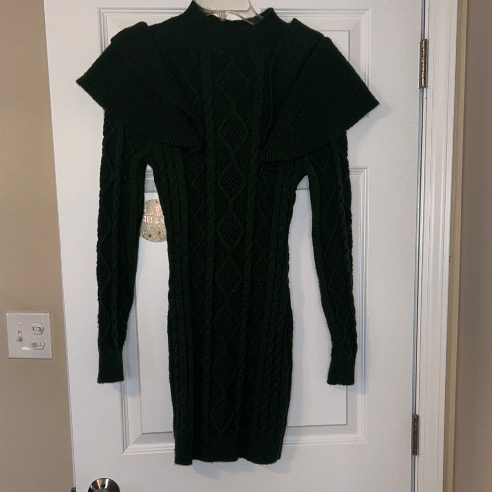 Chic Dark Green Cable Knit Long Sleeve Dress